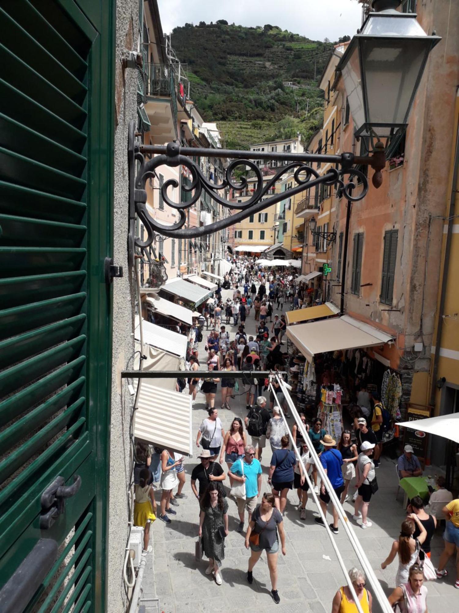 Apartamento Les Pieds Dans L'Eau Vernazza Exterior foto